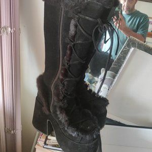 Boots Demonia